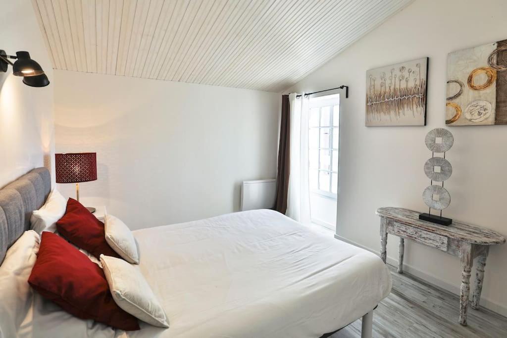 Le Cosy T2 Hypercentre ! Parking Inclus Et La Plage A 2 Min ! レ・サ​​ーブル・ドロンヌ エクステリア 写真