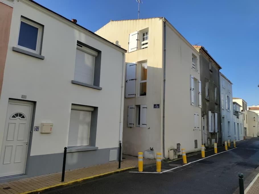 Le Cosy T2 Hypercentre ! Parking Inclus Et La Plage A 2 Min ! レ・サ​​ーブル・ドロンヌ エクステリア 写真